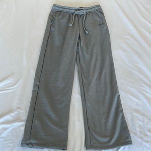 Nike therma-fit pants Small long